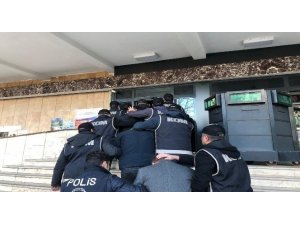 FETÖ’den 13 şüpheli gözaltına alındı