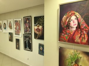 İranlı ve Türk ressam aynı sergide bir araya geldi
