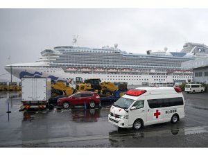 Japonya’daki karantina gemisinden 2 kişi hayatını kaybetti