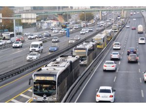İBB’den metrobüs durakları arasında ulaşıma yüzde 79 oranında zam