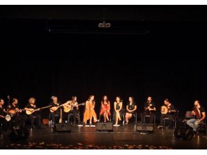 Ezgi Müzik Topluluğu Kırşehir’de, 3 okula eğitim desteği sundu