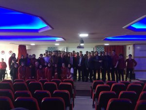 MÜSİAD’tan lise öğrencilerine yabancı dil konferansı