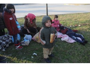 Göçmenleri "Avrupa’ya götürüyoruz" diye Adana’ya getirdiler