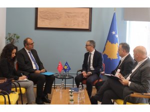 Kosova Sağlık Bakanı, Büyükelçi Sakar’ı kabul etti