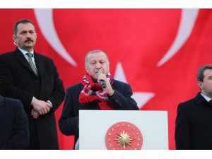 Cumhurbaşkanı Erdoğan, Bergama’da konuştu: "Savunma sanayinde yerlilik oranı yüzde 20’ydi, şimdi yüzde 70’in üzerine çıktı"