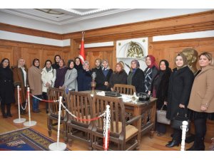Başkan eşlerinden Atatürk Evi’ne ziyaret