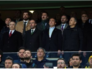 Bakan Kasapoğlu, derbiyi başkanlarla izledi