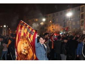 Karaman’da Galatasaraylı taraftarların galibiyet sevinci