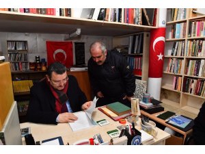 Trabzon’da kitapsever vatandaşın kurduğu kütüphane hizmete açıldı