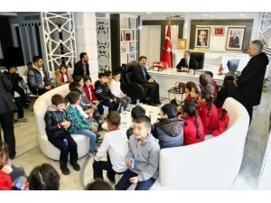 Minik öğrencilerden, Başkan Kılınç’a ziyaret