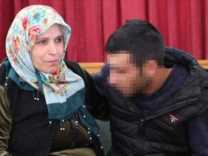 HDP önünde eylem yapan bir aile daha evladına kavuştu