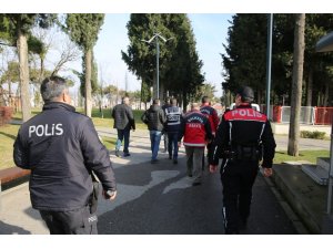 Balıkesir’de polis 19 aranan şahsı yakaladı