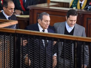 Mısır eski Cumhurbaşkanı Hüsnü Mübarek hayatını kaybetti