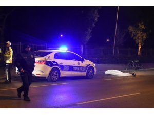 İzmir’de motosikletiyle kaza yapan genç hayatını kaybetti