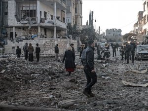 Rusya'nın İdlib'e saldırılarında 4 sivil öldü