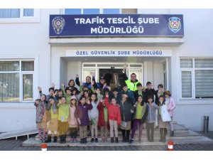 İlkokul öğrencilerinden Sakarya Emniyet Müdürlüğüne ziyaret