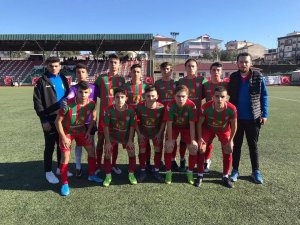 1308 Osmaneli Belediye Spor U16 futbol takımı şampiyon oldu