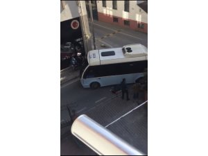 Kadıköy’de hatlı minibüs dehşeti kamerada