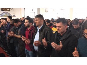 İdlib’te şehit olan 33 asker için Sakarya’da gıyabi cenaze namazı kılındı