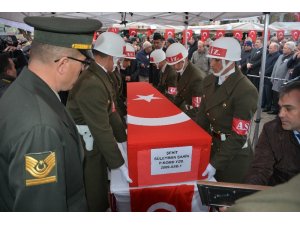 Afyonlu şehit Piyade Yüzbaşı Süleyman Şahin son yolculuğuna uğurlandı