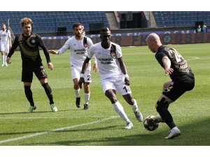 TFF 1. Lig: Osmanlıspor: 1 - Fatih Karagümrük:1
