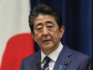 Japonya Başbakanı Abe’nin korona virüsü mesaisi