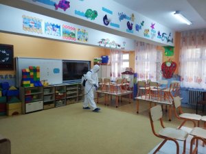 Uşak’taki okullarda virüs önlemi alınmaya başladı