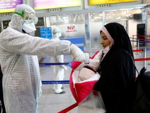 ran'da son 24 saatte yeni tip koronavirüs nedeniyle 135 kişi hayatını kaybetti