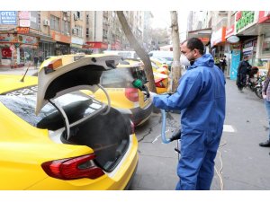 Kahramanmaraş’ta taksiler dezenfekte ediliyor