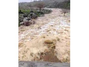 Kırsal bölgelerde yapılan menfezler sel baskınlarını önledi