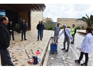 Harran Üniversitesi’nde temizlik personellerine hijyen eğitimi verildi