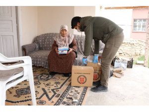 Gürpınar’da 65 yaş üzeri vatandaşlara devlet desteği
