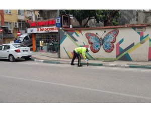 Bursa’da trafik polisinden örnek davranış