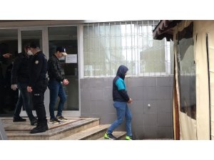 112 Acil Servis ekibine dehşeti yaşatan şahıslar adliyeye sevk edildi