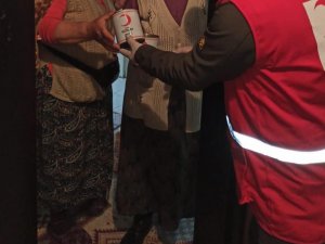 Türk Kızılayı’ndan 65 yaş üstü ailelere gıda yardımı