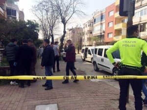 İzmir’de korkunç olay: 2 ölü, 1 yaralı