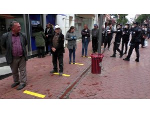 Nazilli polisinden asırlık Perşembe Pazarında sıkı önlem