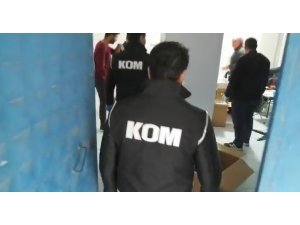 Kocaeli’de kaçak maske imalathanelerine polis baskını