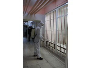 Ceyhan adliyesi ve cezaevleri dezenfekte edildi