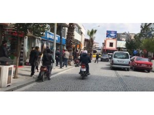 Korona virüs tedbirleri Akhisar’ın en işlek caddesini trafiğe kapattırdı