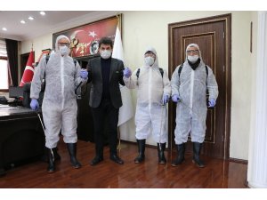 İspir Belediyesi hijyen çalışmalarıyla korona virüse set çekiyor