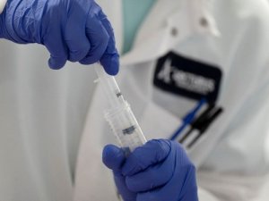 Türkiye'de koronavirüsten can kaybı 75 artarak 649 oldu