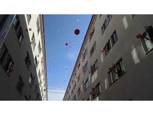 Karantina yurdunda balonlar koronadan kurtulmak için uçuruldu