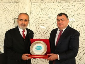 DATÜB Genel Başkanı Kassanov’dan “Milli Birlik Kampanyası”na bağış