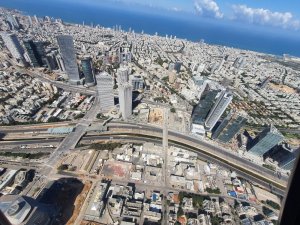 İsrail’de yasağın ardından sokaklar boş kaldı