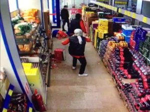 Avcılar’da marketi birbirine katan adama para cezası