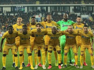 Yeni Malatyaspor’da yönetim, futbolculardan indirim talep edecek