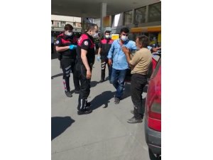 Alkollü şahıslar polisi tehdit edince gözaltına alındı