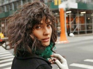 Evde sıkılanlara isyan etti