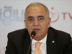 Voleybol Federasyonu Başkanı Üstündağ: Play-off oynamadığımız için şampiyon ilan etmiyoruz